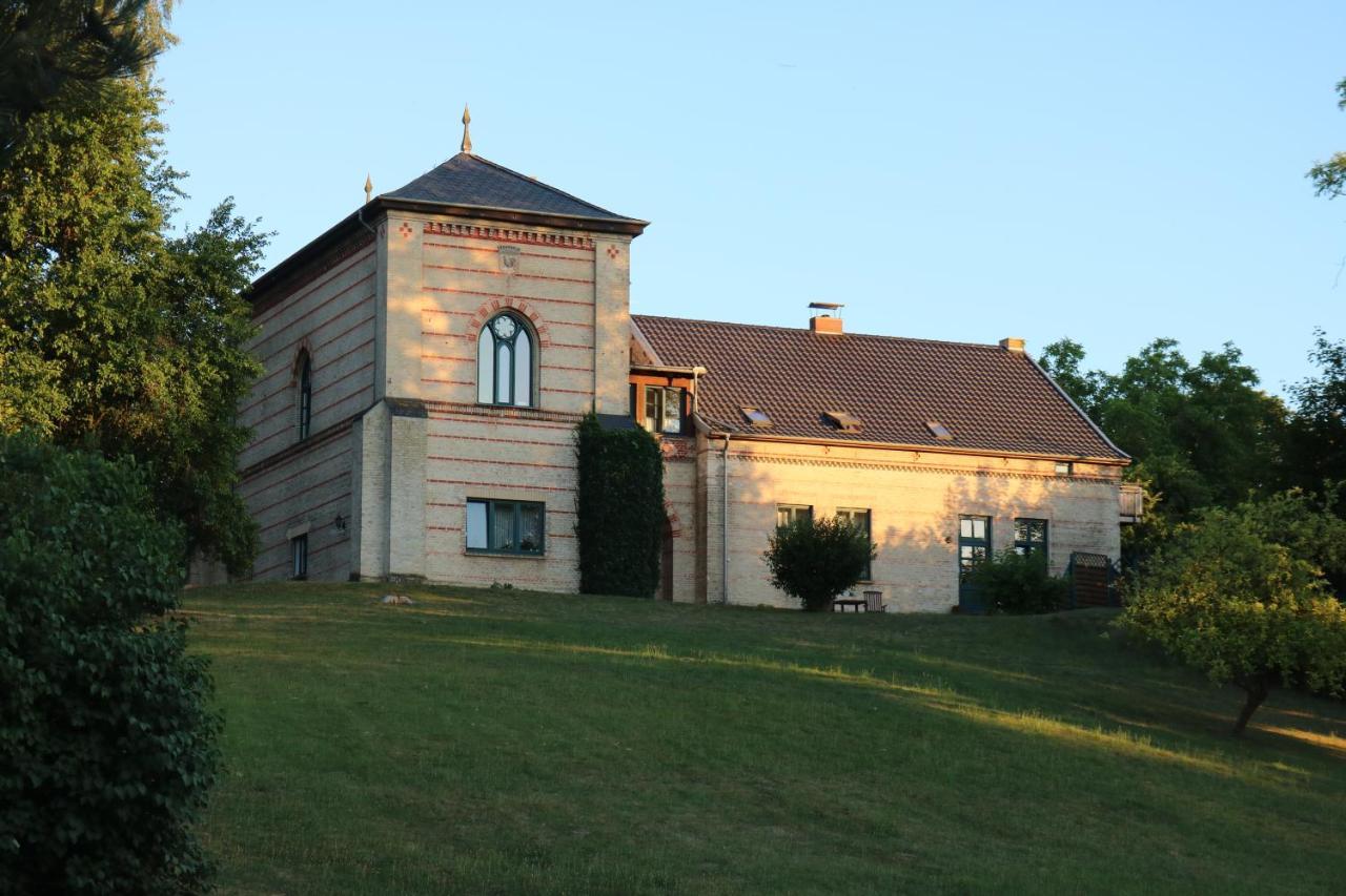 Historisches Gebaeude " Rentmeisteramt" Basedow Basedow  外观 照片